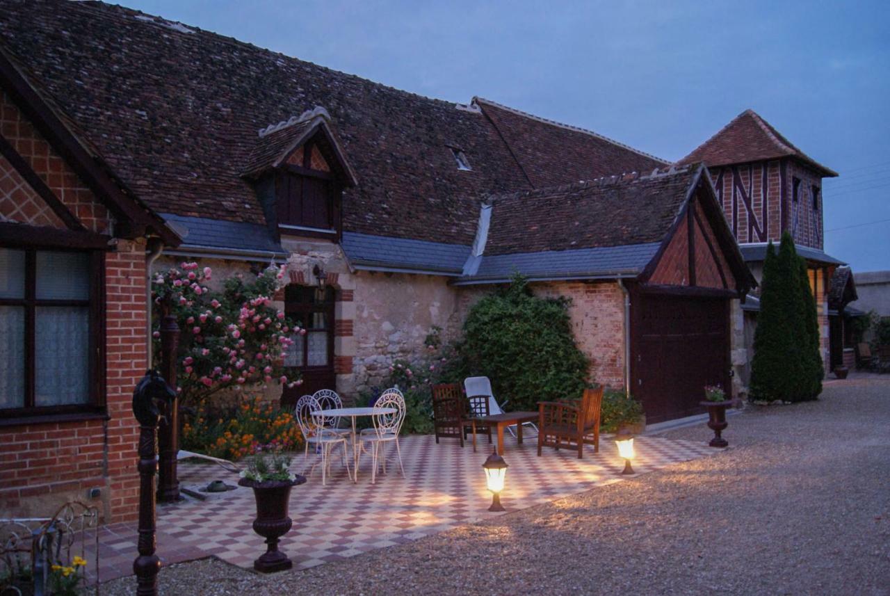 Manoir De La Maison Blanche Amboise Exterior photo